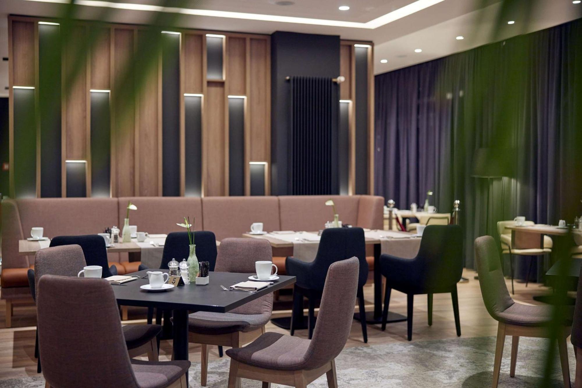 Doubletree By Hilton Schweizerhof 4* Hannover