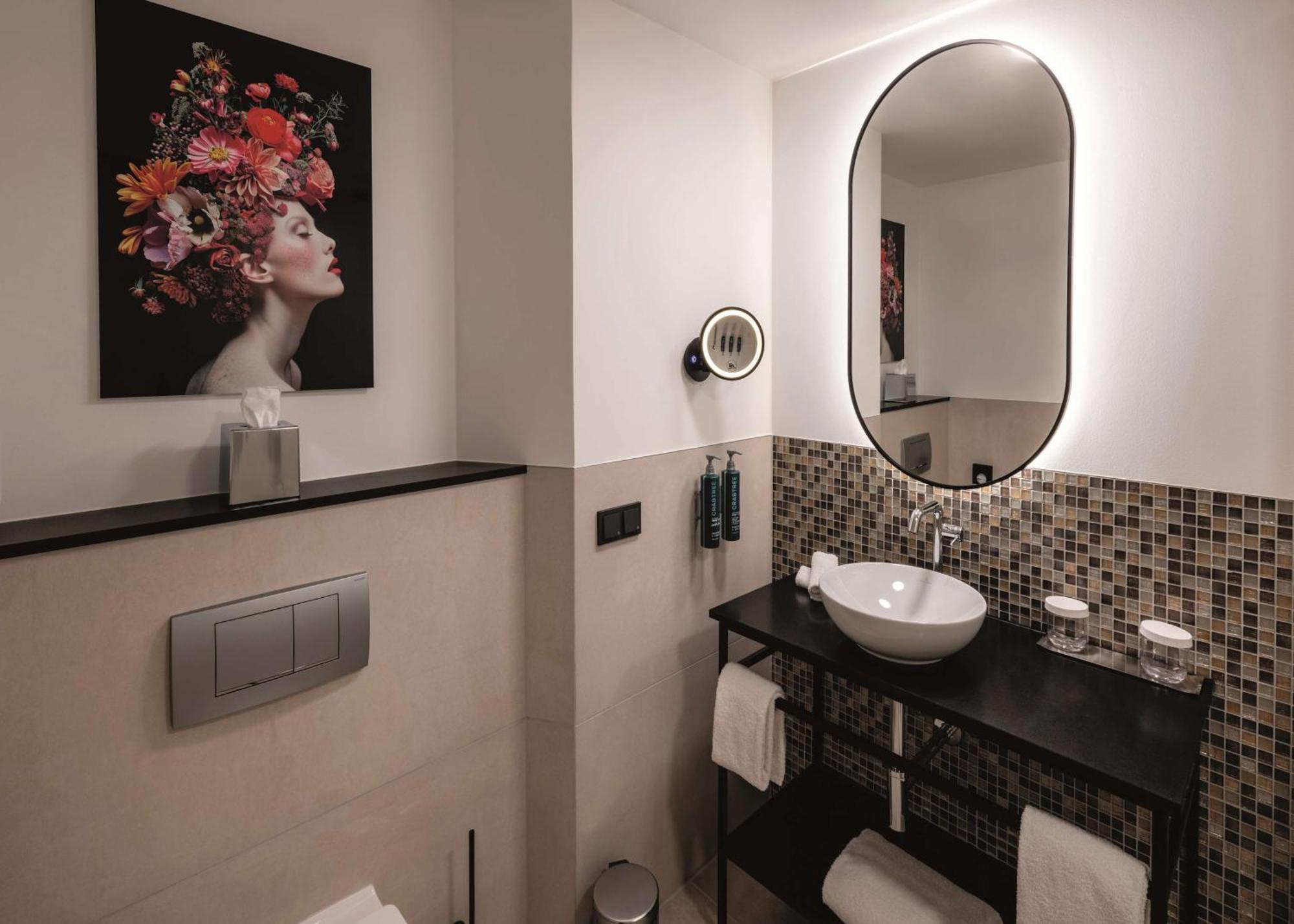 Hotel Doubletree By Hilton Schweizerhof 4*