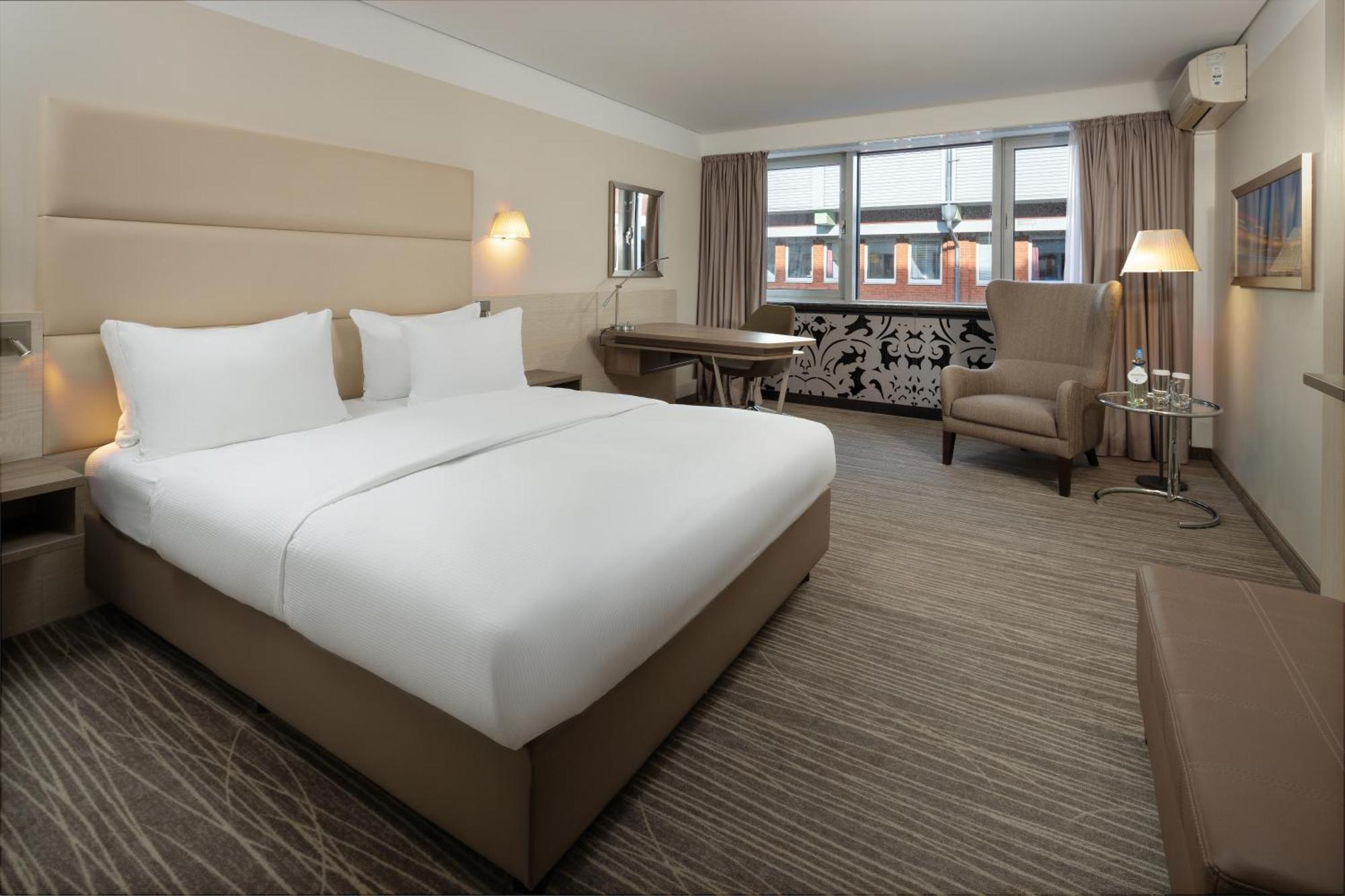 Doubletree By Hilton Schweizerhof Hotel 4*