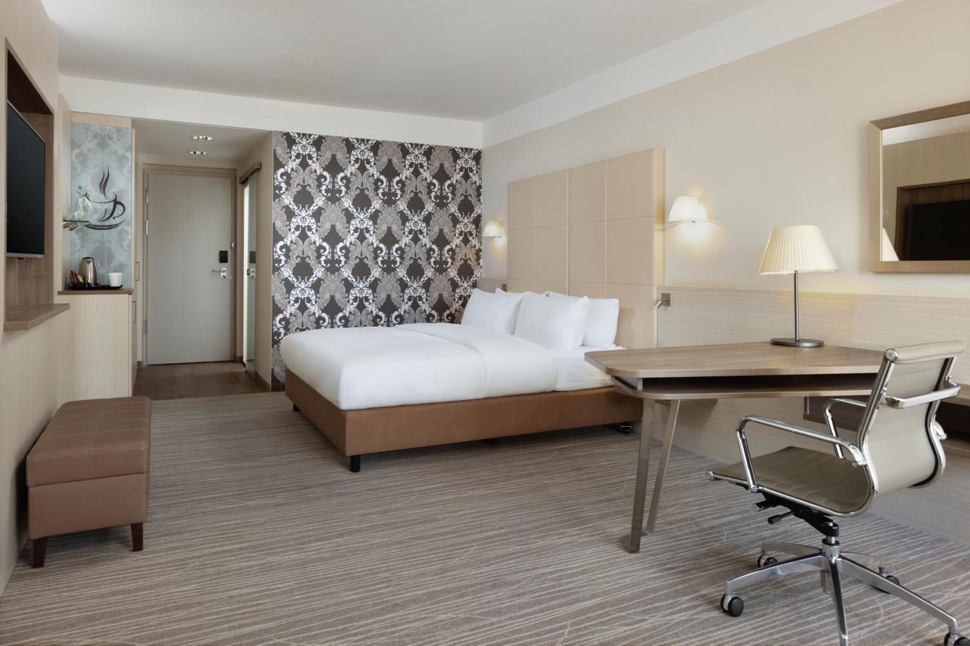 Doubletree By Hilton Schweizerhof