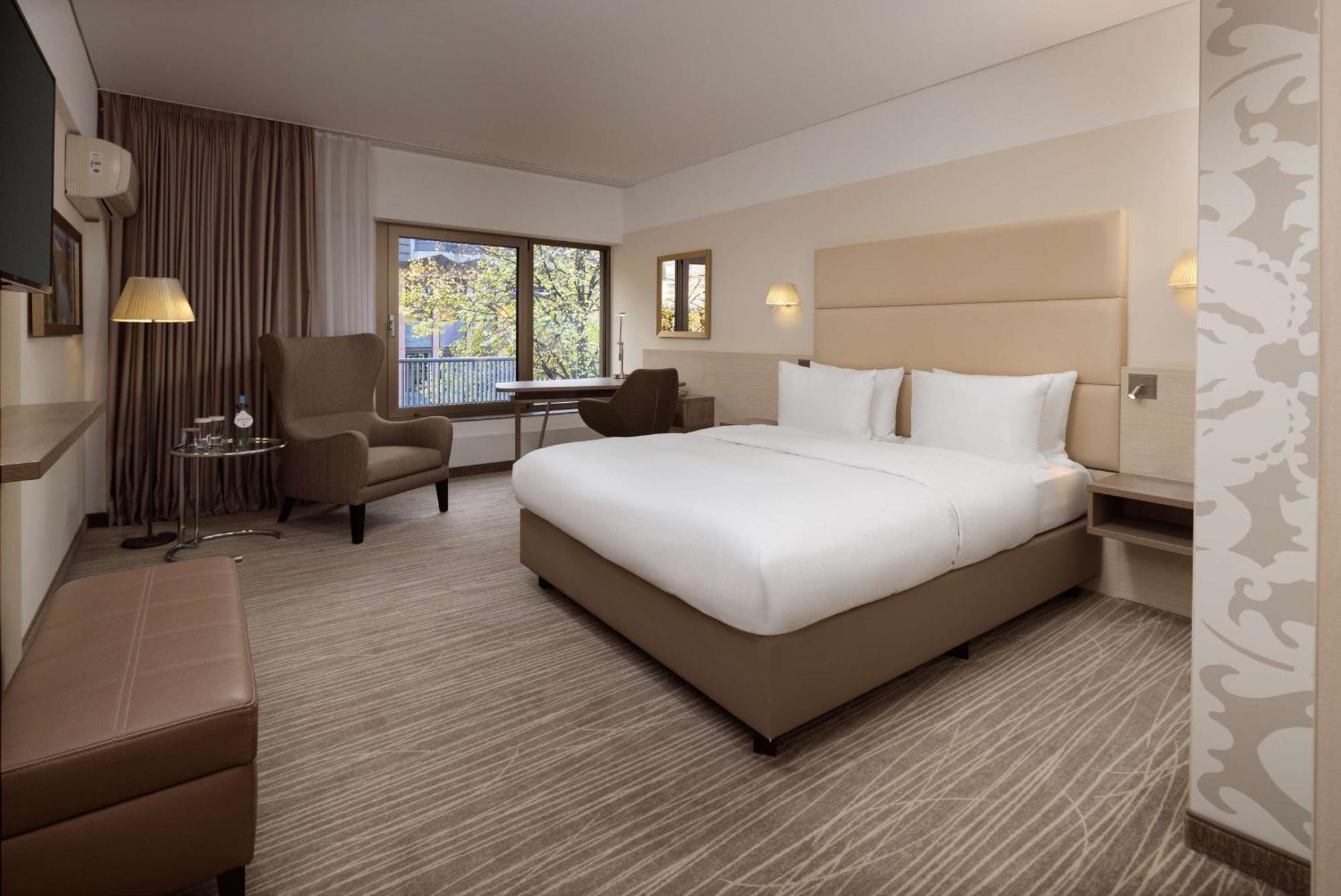 Hotel Doubletree By Hilton Schweizerhof Hannover